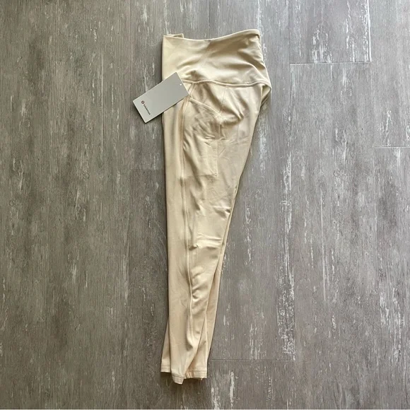Sold Lululemon Align HR Pant POCKETS 25" - Prosecco - Picture 8 of 11